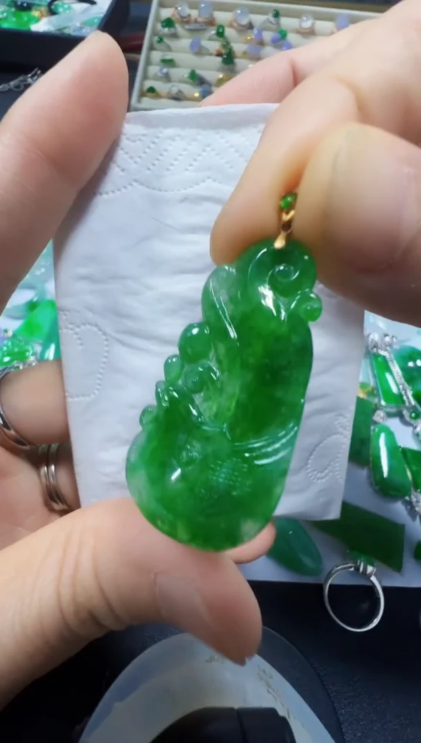 吊坠(不含链)18K金镶嵌翡翠2980