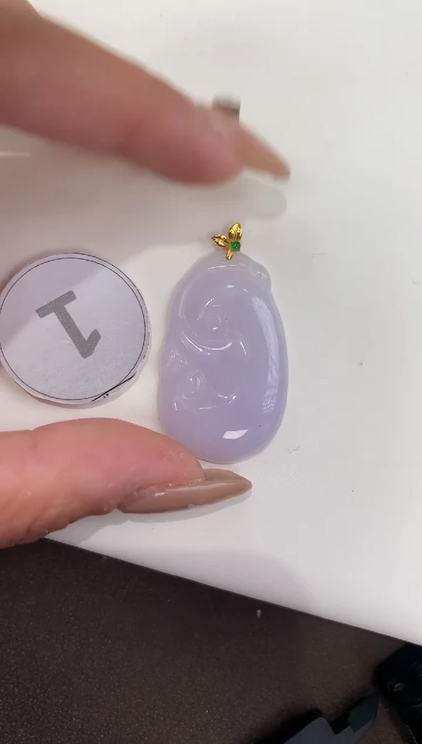 颈饰18K金镶嵌翡翠天然缅甸a货翡翠(多样性发其一)