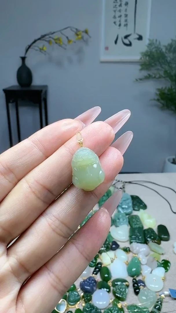 吊坠(不含链)18K金镶嵌和田玉1