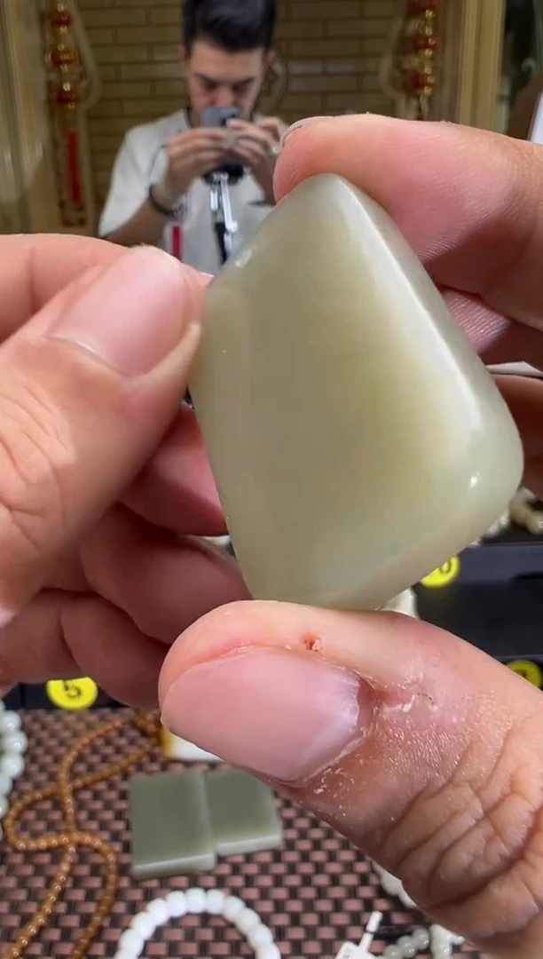 和田玉未镶嵌吊坠(赠链)且末料青白玉无事牌吊坠23.4g