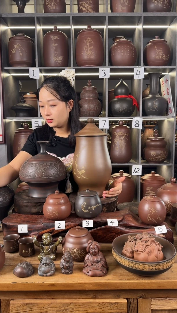 菜**i本陶手作坭兴陶茶叶罐2个（浮雕、斗笠）手工痕迹