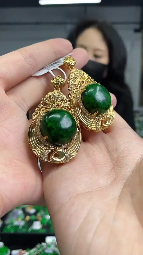 未镶嵌吊坠玛瑙/玉髓多样性发其一颜色微差