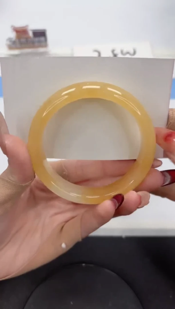 【闪购商品】石英质玉手镯未镶嵌A599-59.2