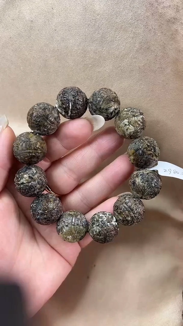 琥珀颈饰未镶嵌手串