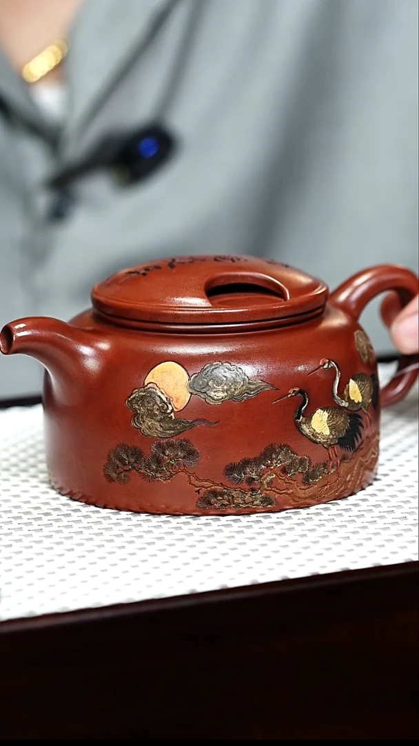 茶壶紫砂宜兴紫砂 牛盖莲子 龙血砂 梅鹏 h195