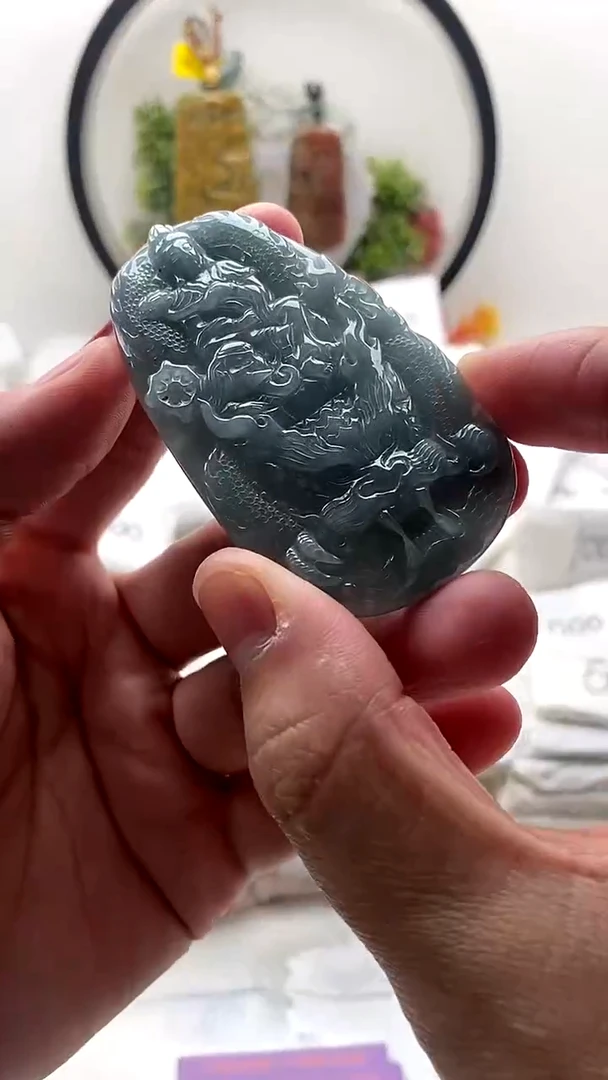 颈饰未镶嵌翡翠普贤