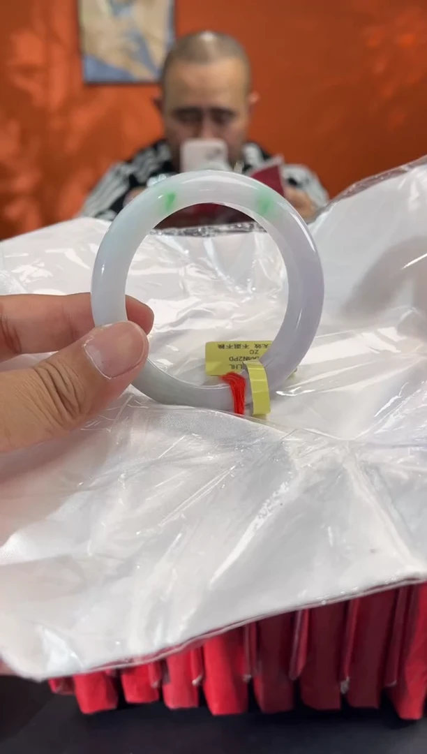 未镶嵌手镯翡翠54