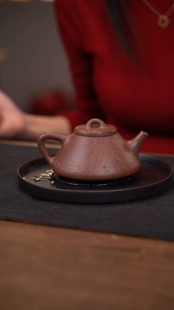 【闪购商品】紫砂茶宠穆俊频《子冶石瓢》黄文艺刻绘