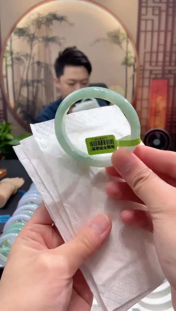 未镶嵌手镯翡翠000078397