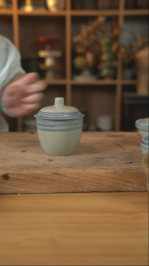 青云系列的鸡盅杯子