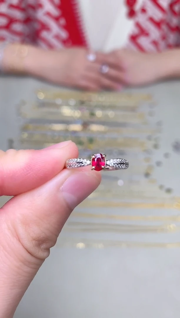 银S925镶嵌戒指红宝石戒指