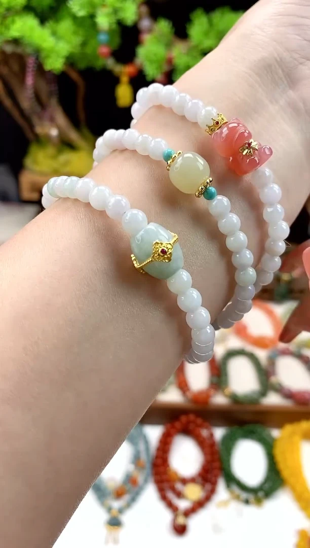 未镶嵌翡翠手饰翡翠