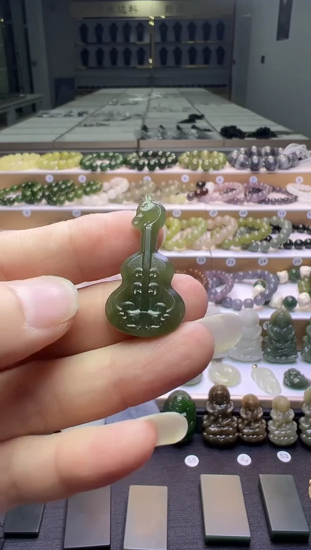 颈饰未镶嵌和田玉31号链接