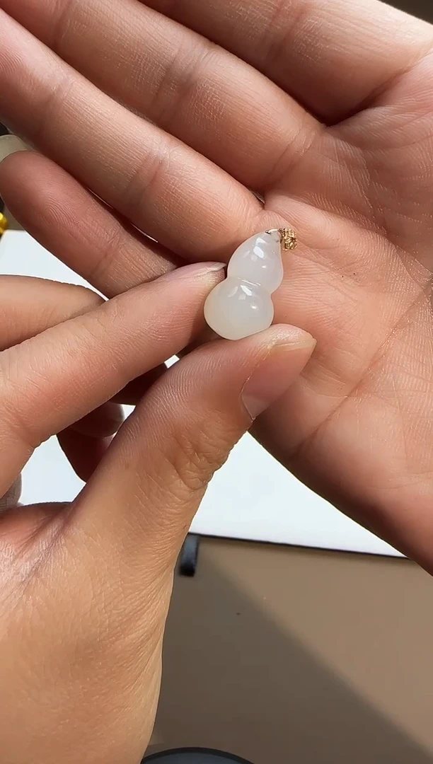 吊坠(不含链)18K金镶嵌和田玉htx-005葫芦多样性发其一