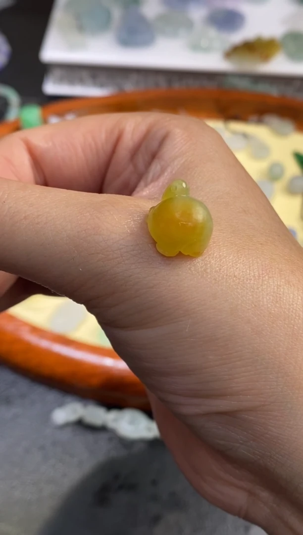 定制翡翠未镶嵌翡翠毛货~