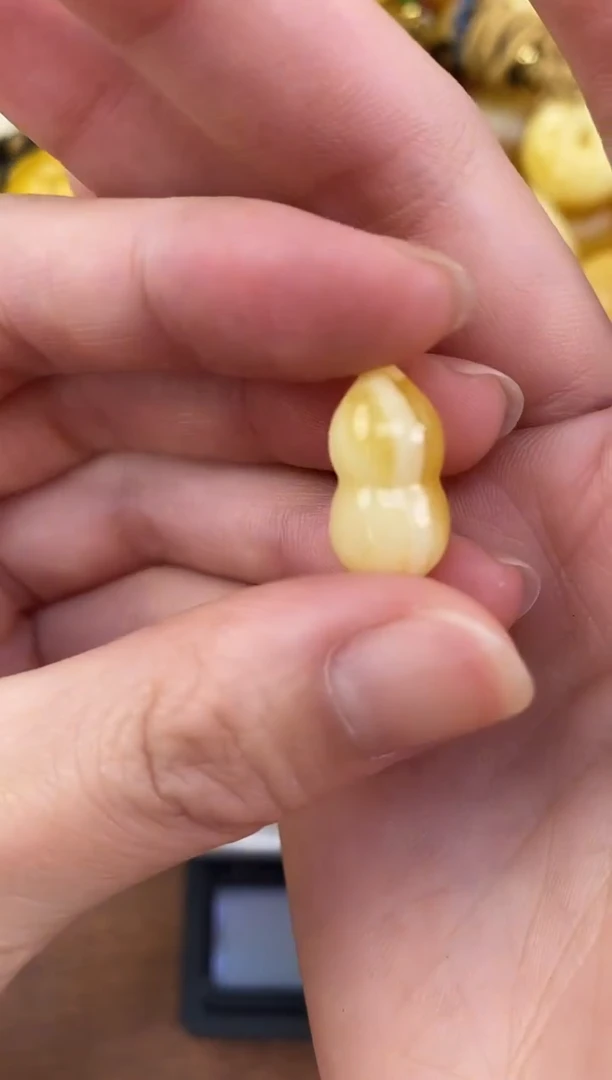 裸石琥珀未镶嵌天然琥珀蜜蜡