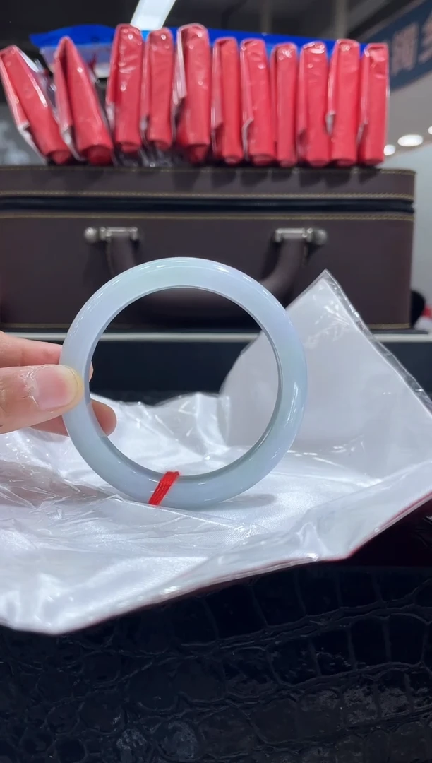 未镶嵌手镯翡翠16