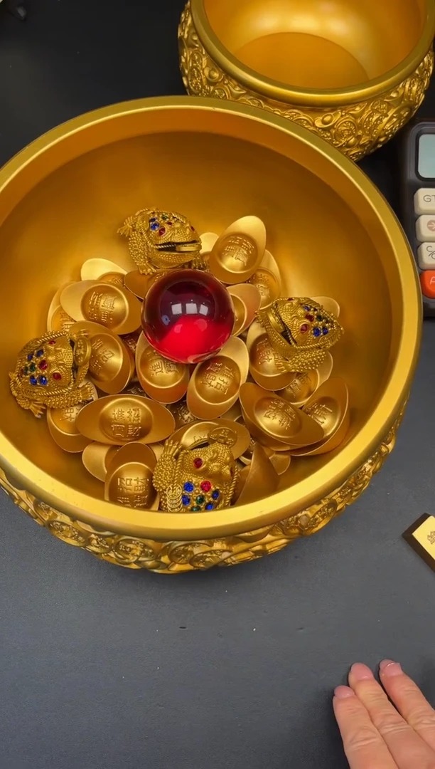 铜30个2号元宝+4个金色金蟾
