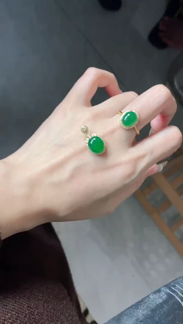 银S925镶嵌戒指翡翠51511