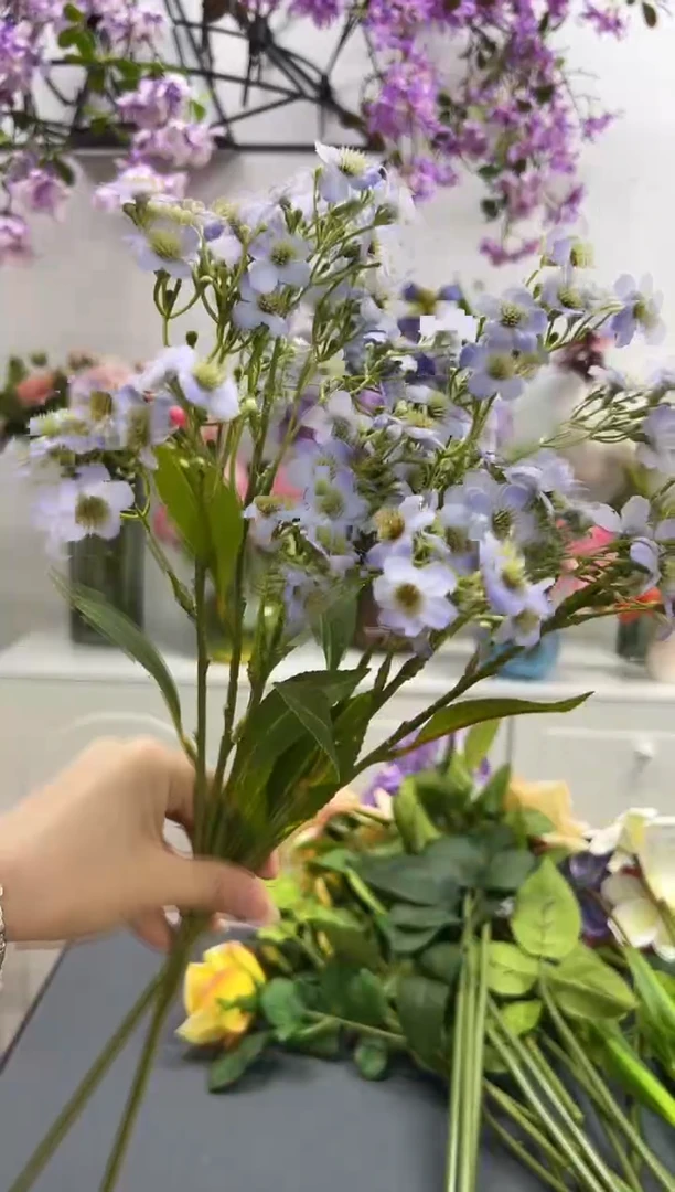 2枝紫色手感保湿小花