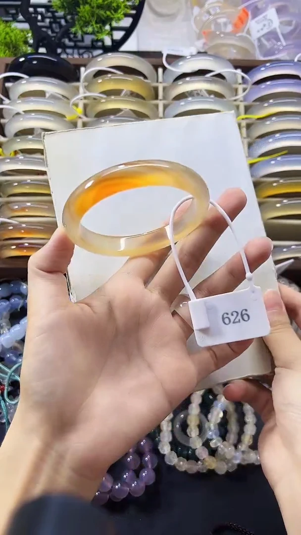手镯玛瑙/玉髓未镶嵌60-61圈口可戴