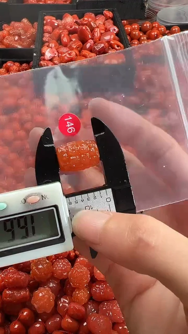 颈饰未镶嵌南红玛瑙1