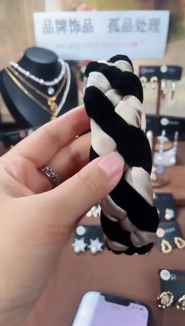 合金925银锆石8134