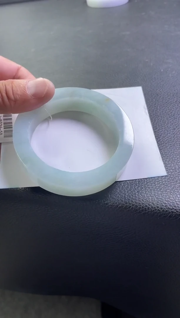 未镶嵌手镯定制翡翠手镯