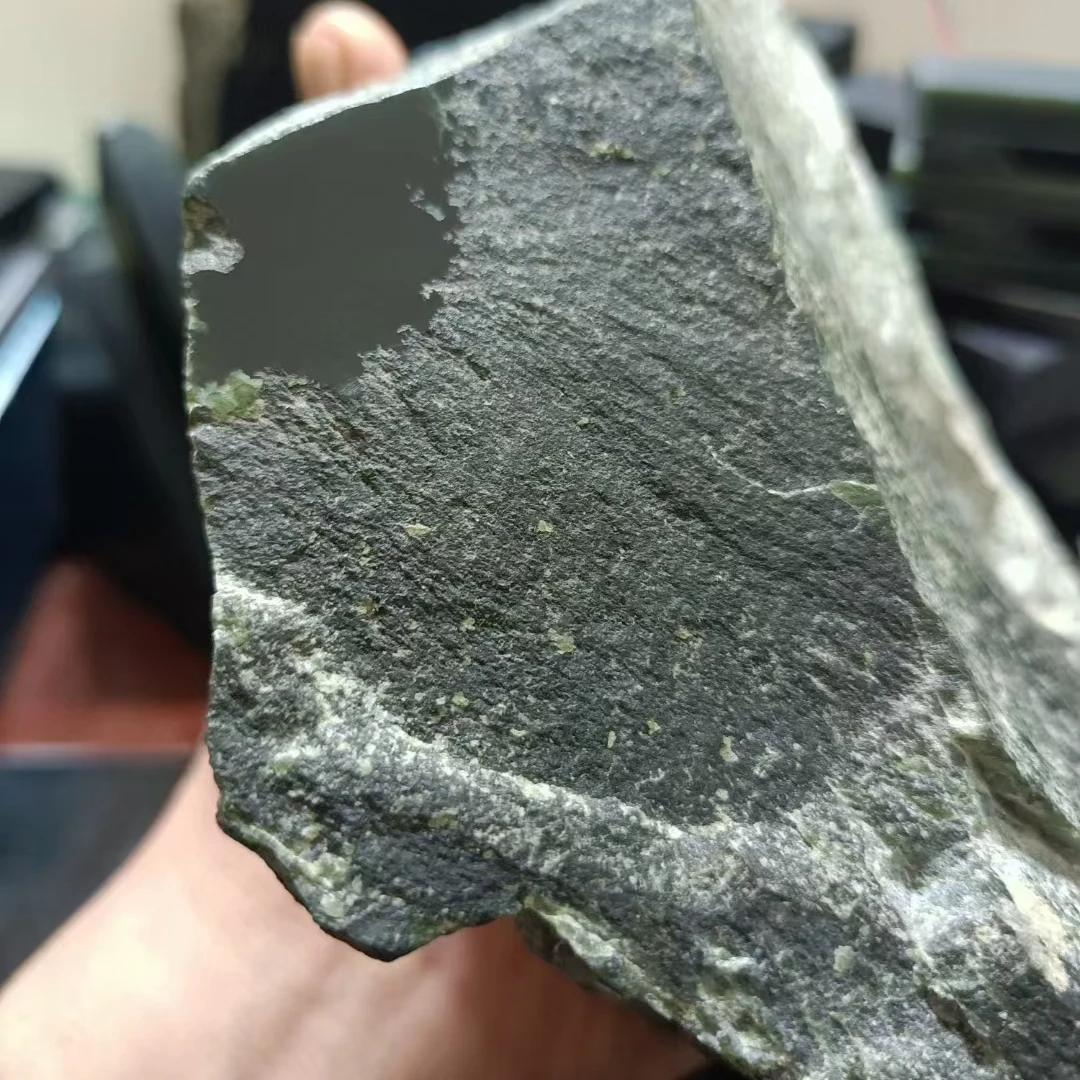 新疆和田且末山料观赏盆景石