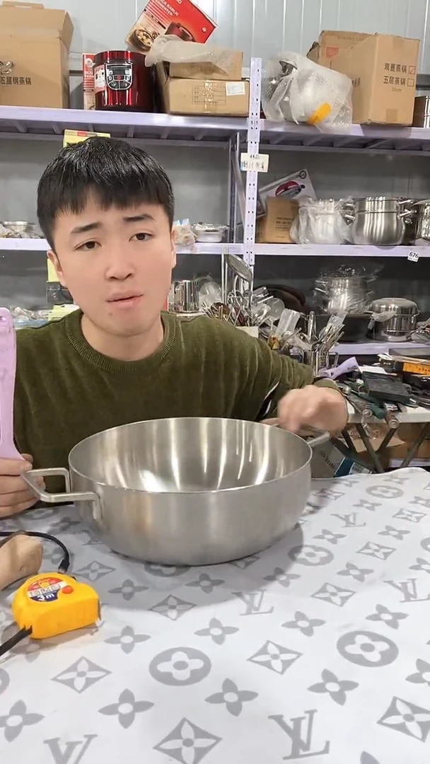 28内径三层钢加厚双耳汤锅瑕疵