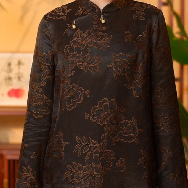 芹 新中式 油段织花香云纱皮子料 240087