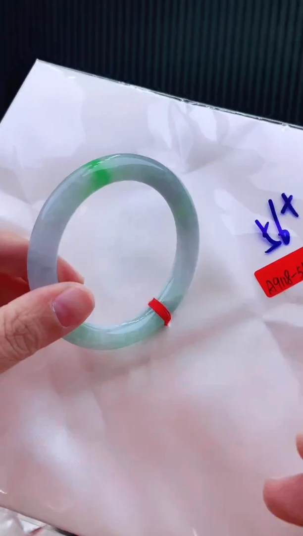 未镶嵌手镯翡翠56+