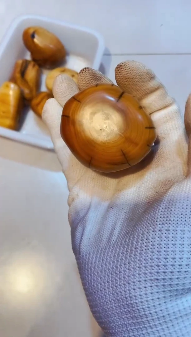 柏木（崖柏）20北太行崖柏陈化手把件手串