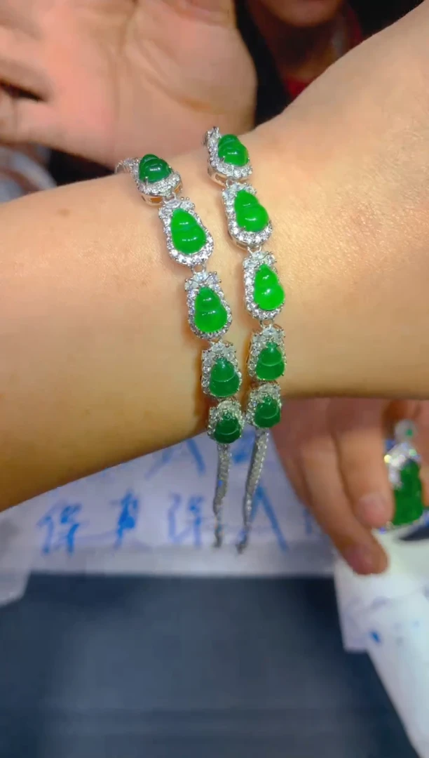 【闪购商品】定制翡翠未镶嵌40定制翡翠多样性发货（发其一）