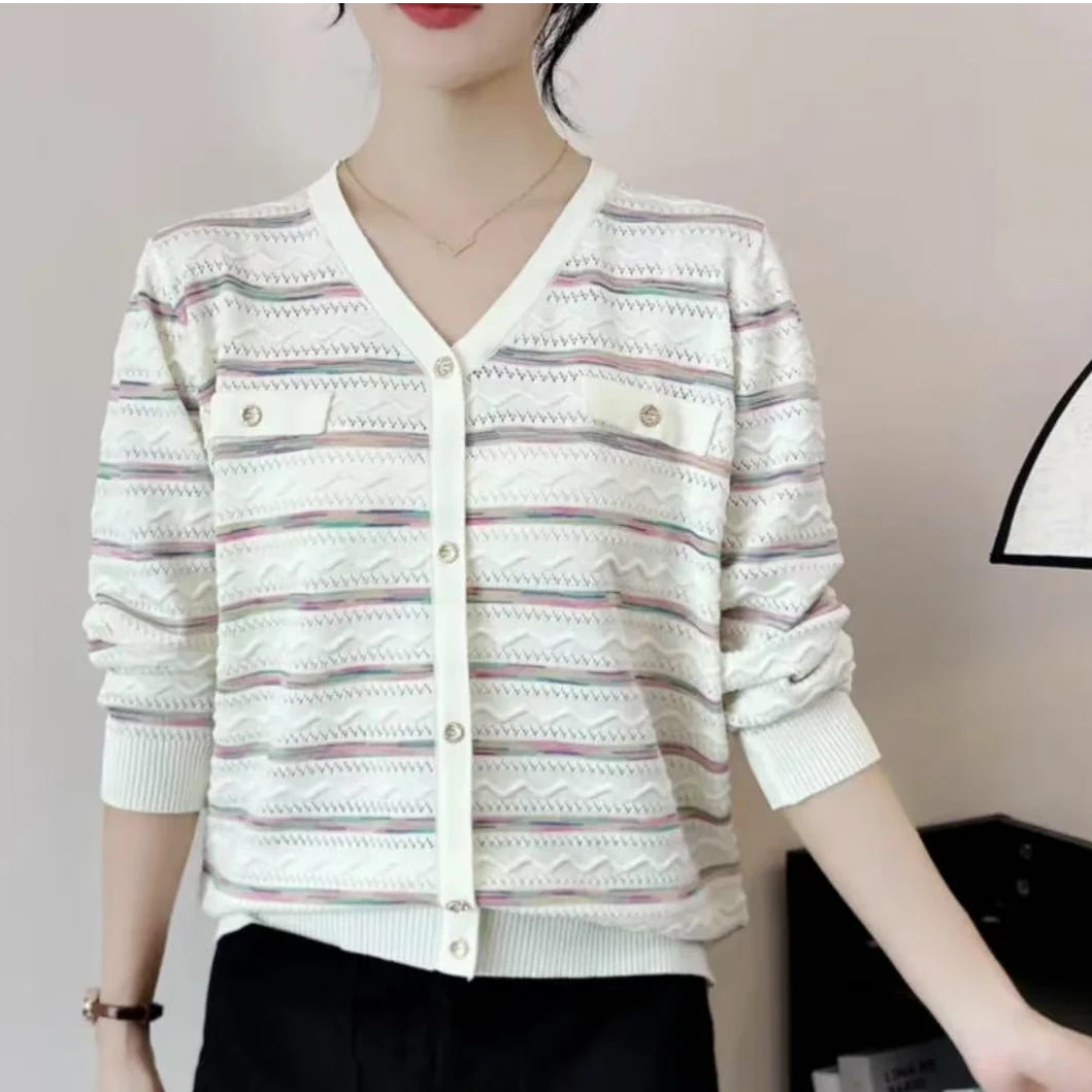 小香风气质提花V领镂空针织衫女2025新款大码女装宽松显瘦上衣