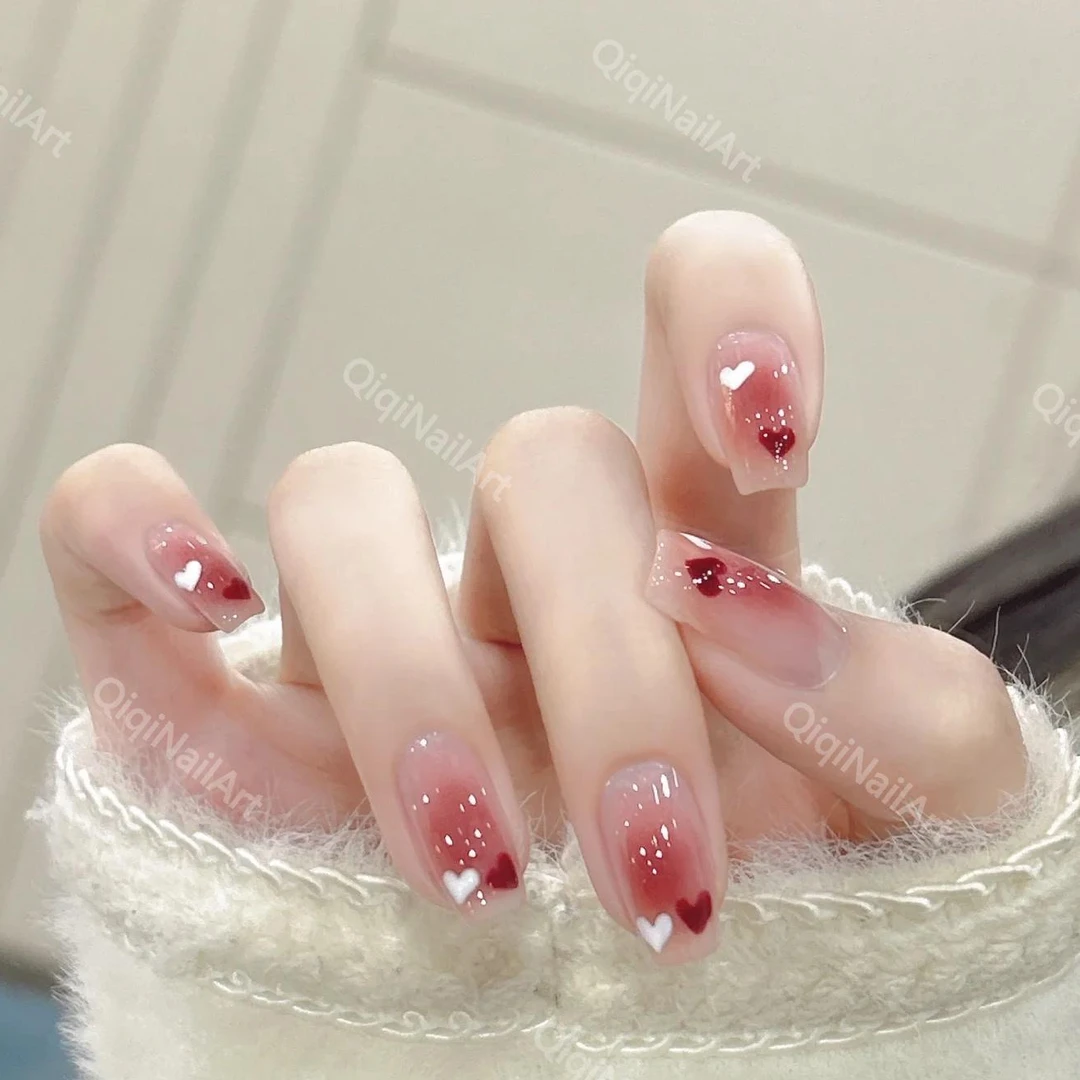 QiqiNailArt【心心相印】2025爆款腮红显白纯欲风 美甲纯手工穿戴甲