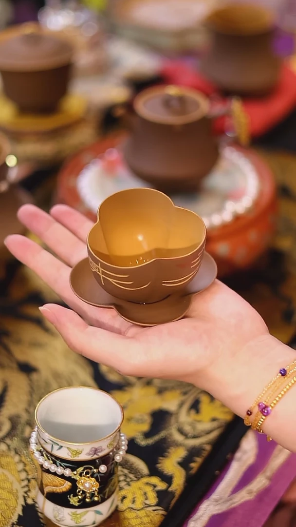 山怂阿卿直播间@@LZ00080+LZ00010