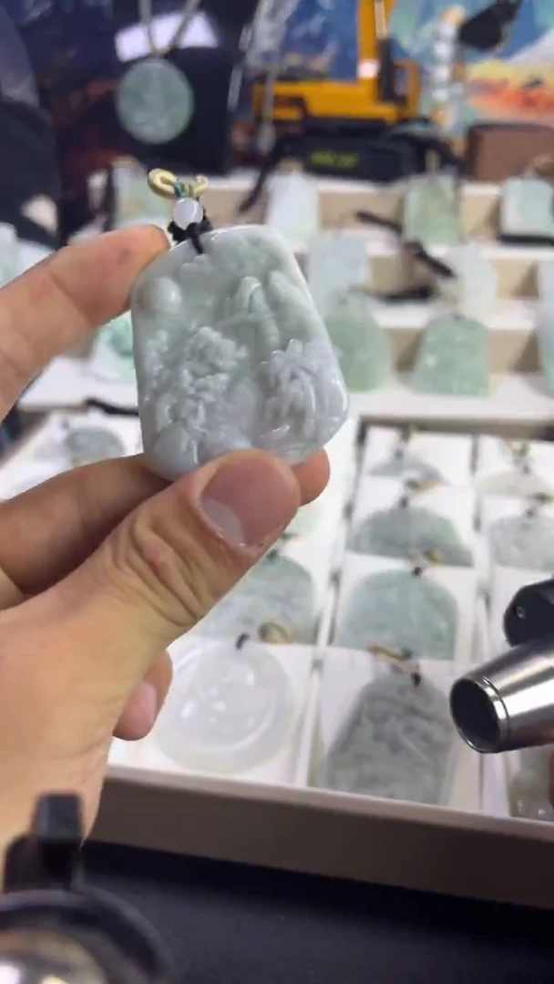 颈饰未镶嵌翡翠 /9/3   42