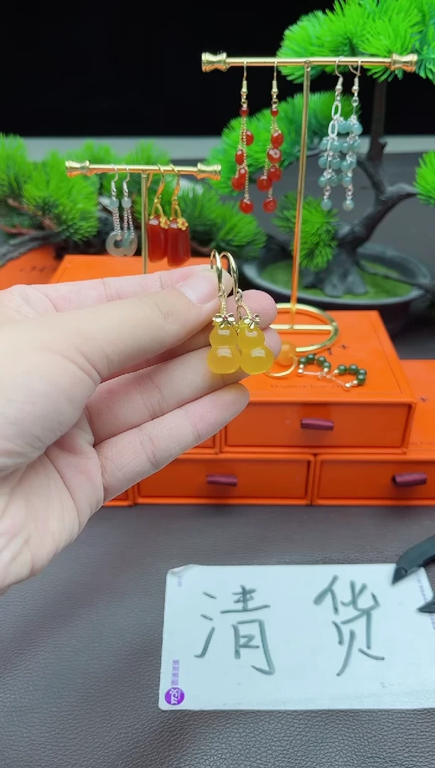 玛瑙/玉髓耳饰未镶嵌333