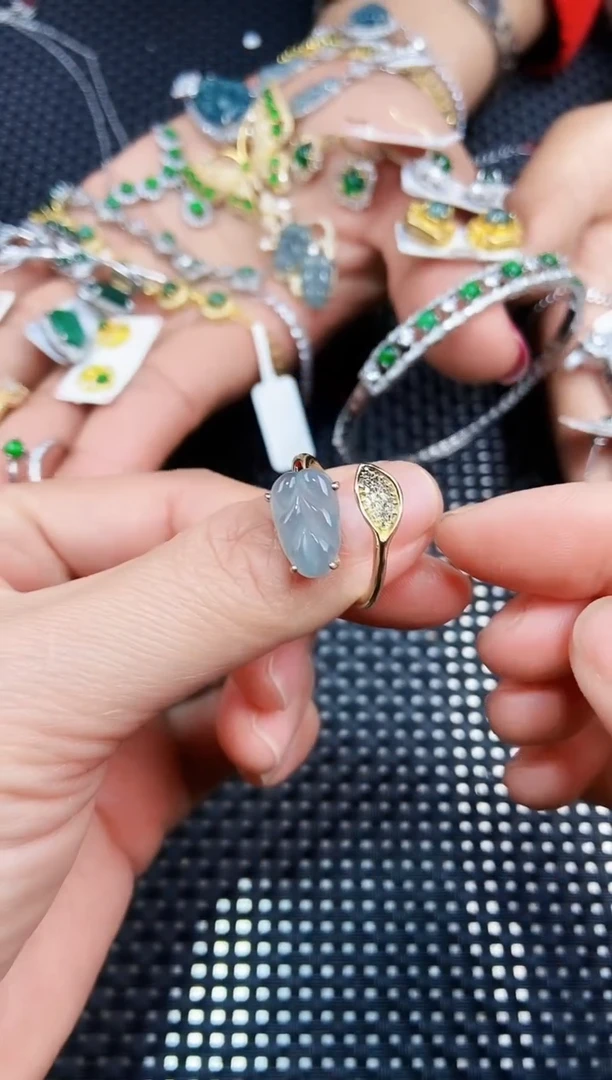 【闪购商品】翡翠戒指未镶嵌11111111