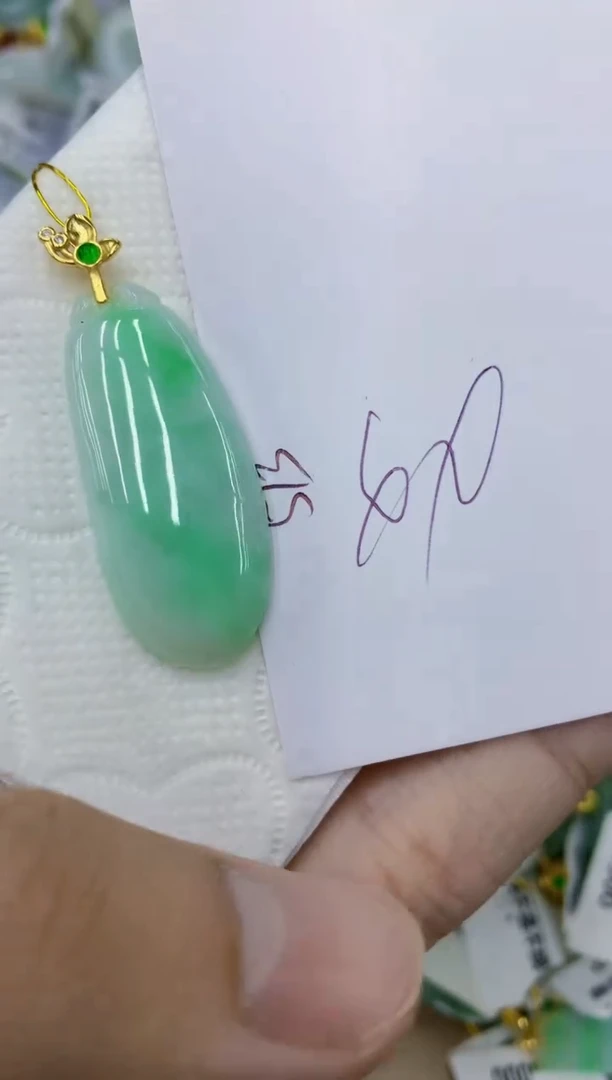 颈饰未镶嵌翡翠11111111111