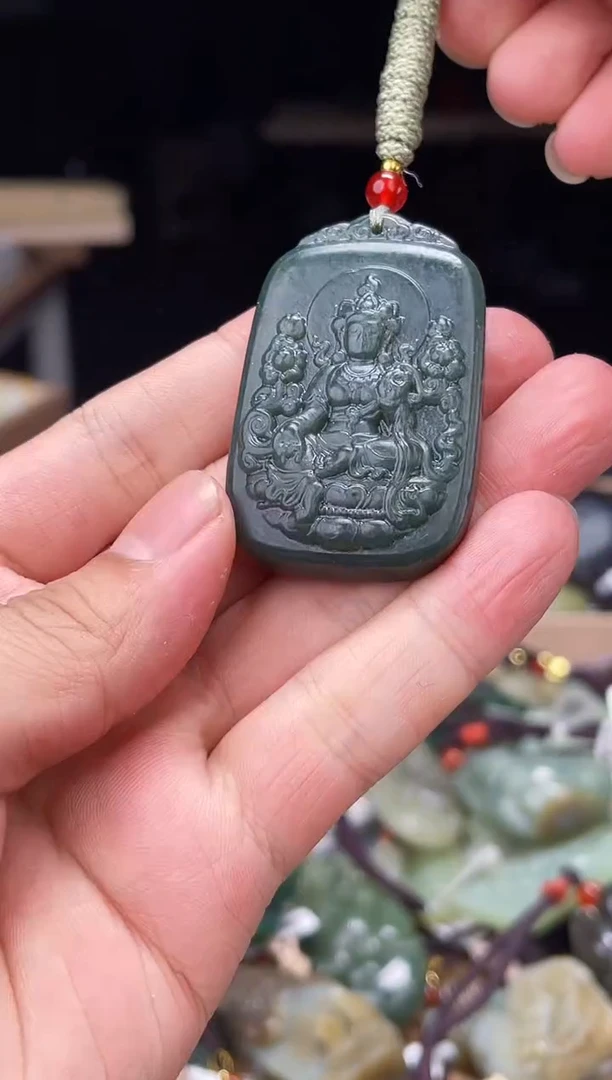 颈饰未镶嵌和田玉1