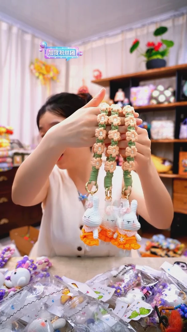 织绣【手机链】纯手工非遗钩织