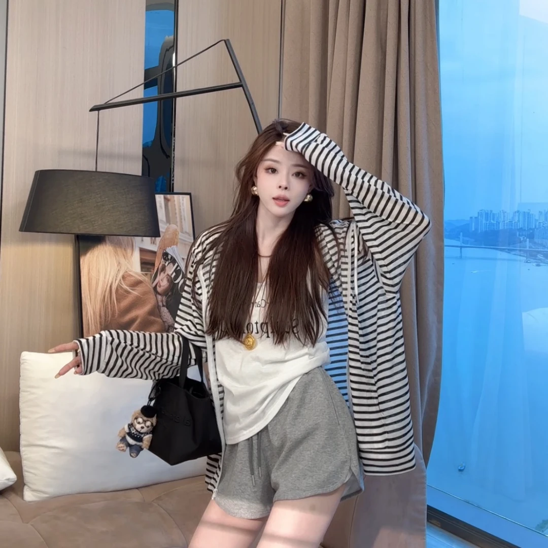 【静静衣橱】夏季新款连帽长袖慵懒风韩版休闲时尚薄款衬衣6273