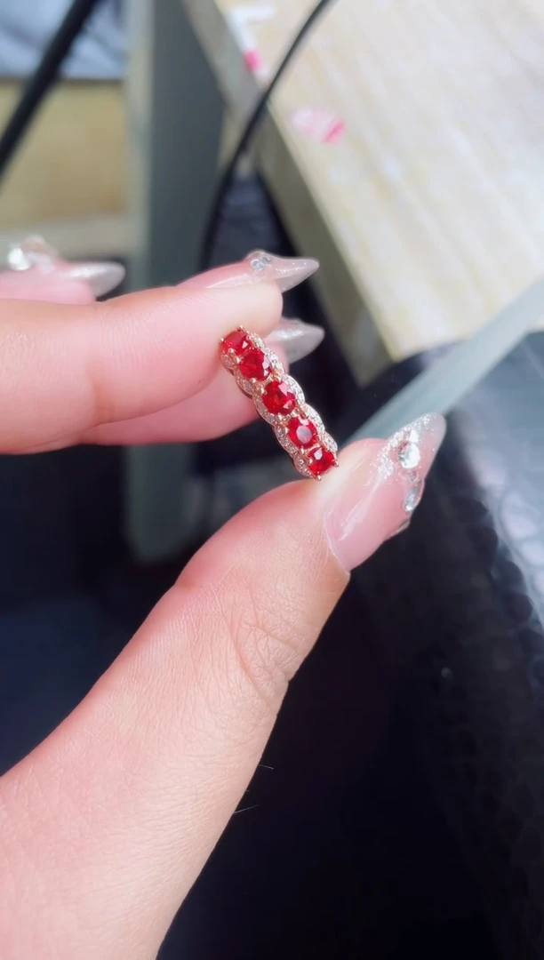 【闪购商品】彩色蓝宝石戒指银S925镶嵌戒指