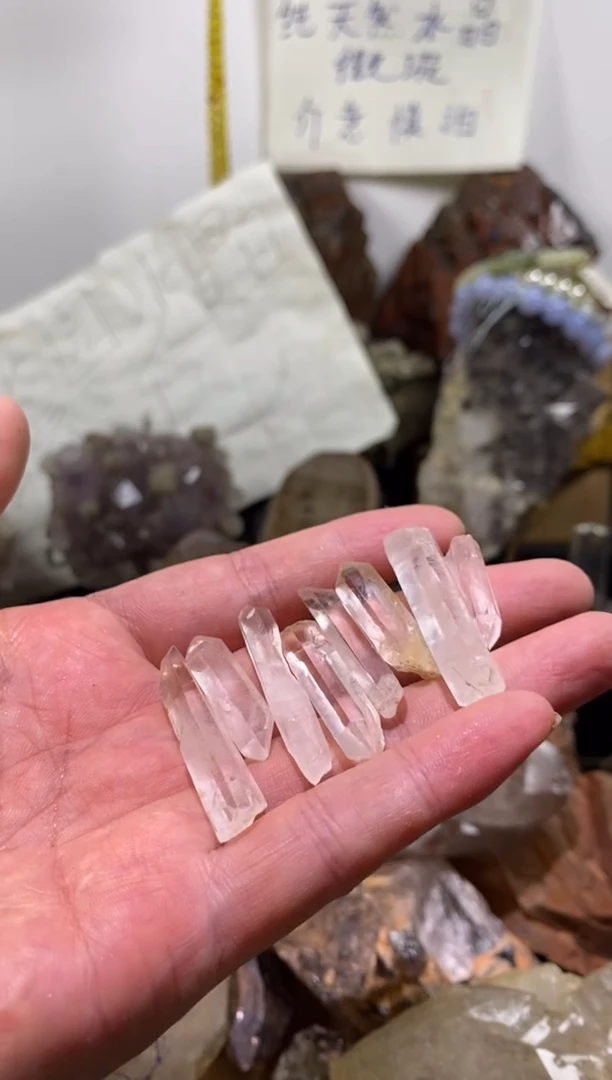 未镶嵌珠宝半成品水晶77号8颗马岛水晶柱