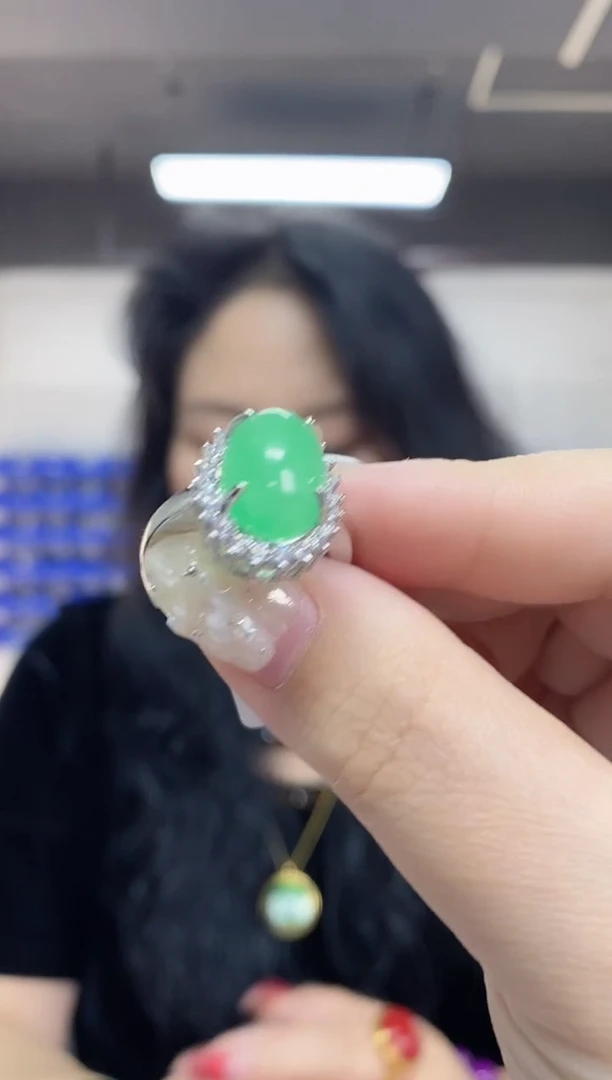 【闪购商品】翡翠戒指未镶嵌多样性发其一颜色微差