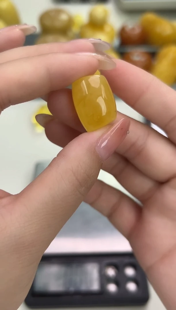 裸石琥珀未镶嵌琥珀蜜蜡吊坠