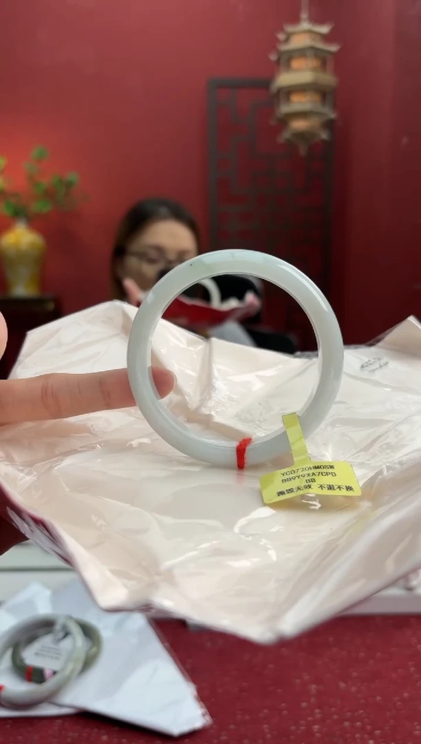 未镶嵌手镯翡翠翡翠手镯