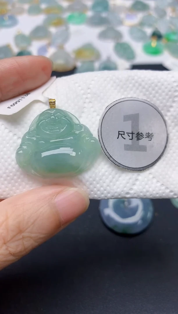 翡翠18K金镶嵌颈饰天然缅甸A货翡翠